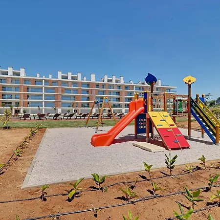 アパート Vista Jardim By Portucasa アルブフェイラ