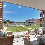 Vista Jardim By Portucasa アパート